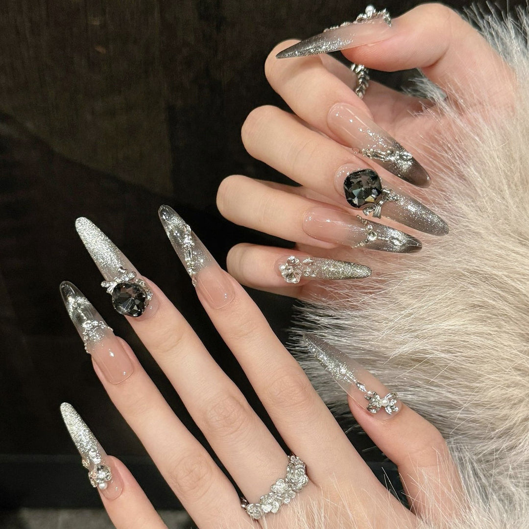 Gradient Cat-Eye Effect Press-On Nails — Autumn/Winter White High-Grade Wearable Manicure