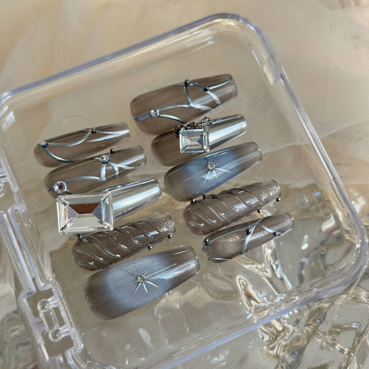 Long Diamond Star Handmade Press-On Nails — Mechanical Awn Design, With or Without Tools
