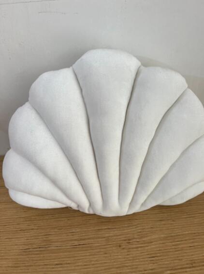 Simulation Shell Decorative Pillow — Realistic Ocean Shell Shape Cushion & Nap Pillow (10 Colours)