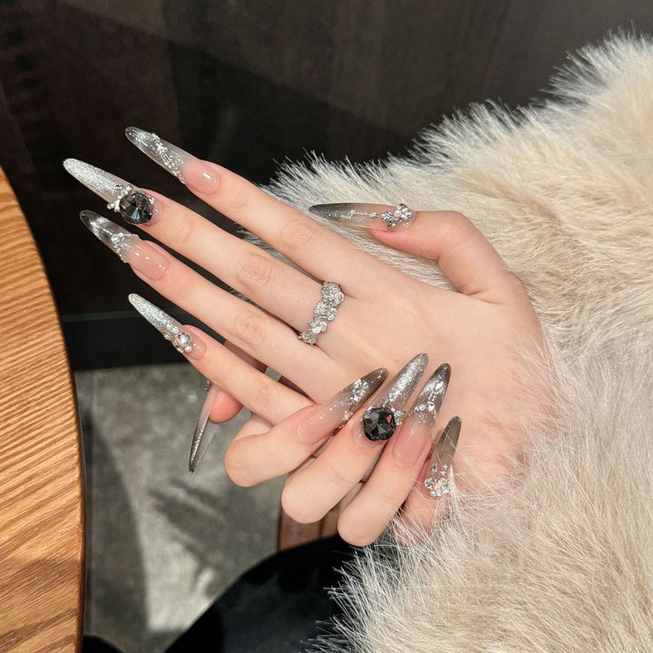 Gradient Cat-Eye Effect Press-On Nails — Autumn/Winter White High-Grade Wearable Manicure