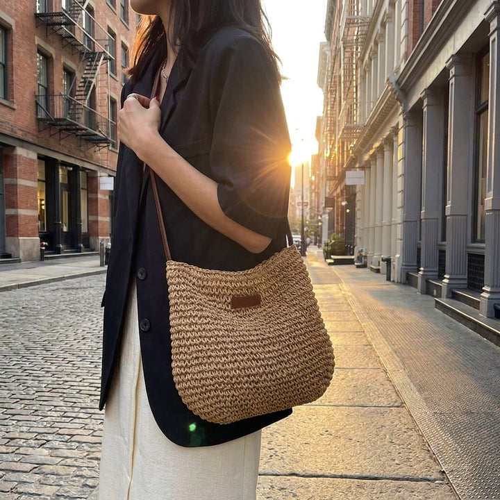 Woven Straw Shoulder Bag – Stylish Summer Handbag