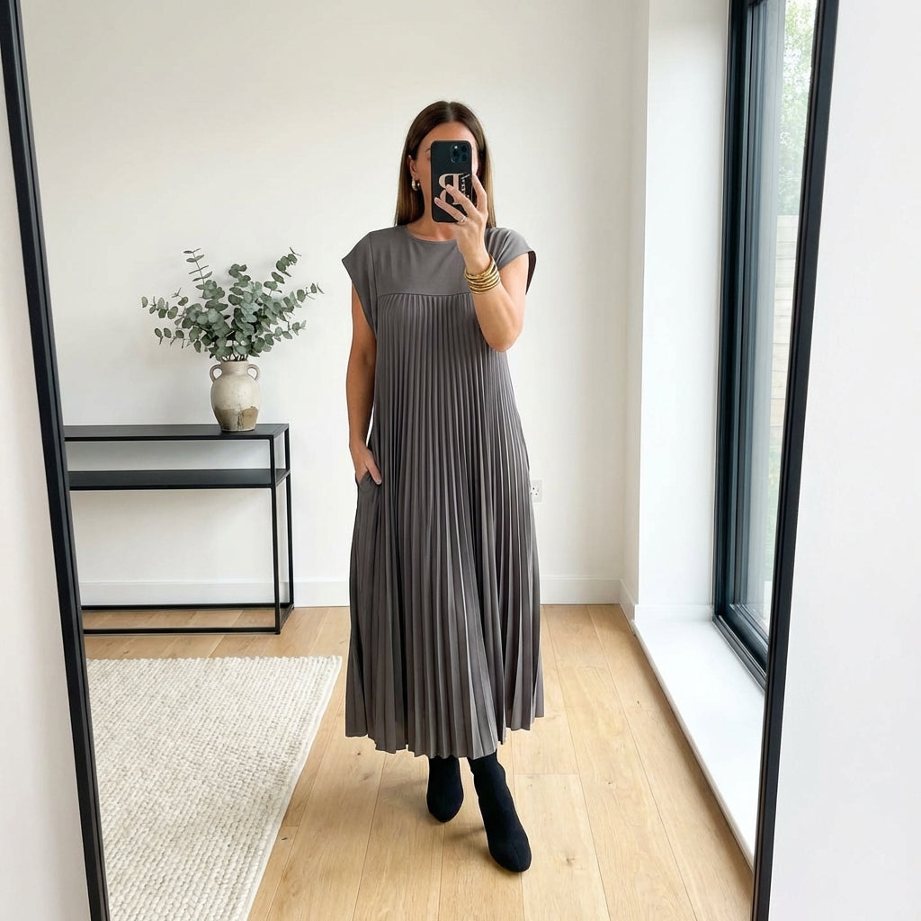 Short Sleeve Pleated Long Dress Summer Round Neck Dress Women's Clothing